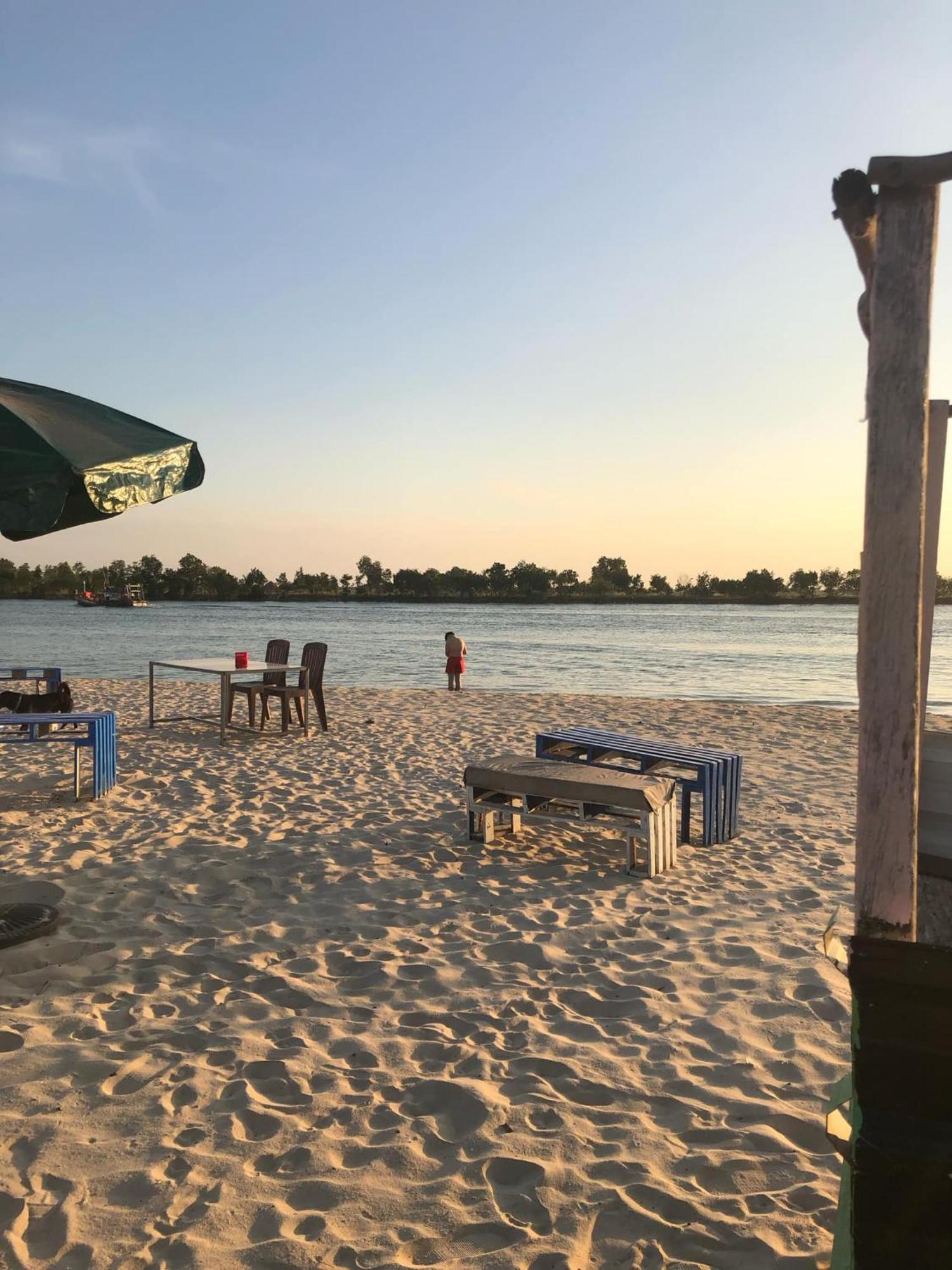La Plage De Kampot By Lee & Hap Guest House מראה חיצוני תמונה