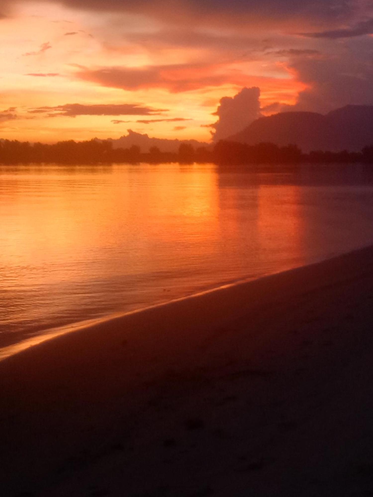 La Plage De Kampot By Lee & Hap Guest House מראה חיצוני תמונה