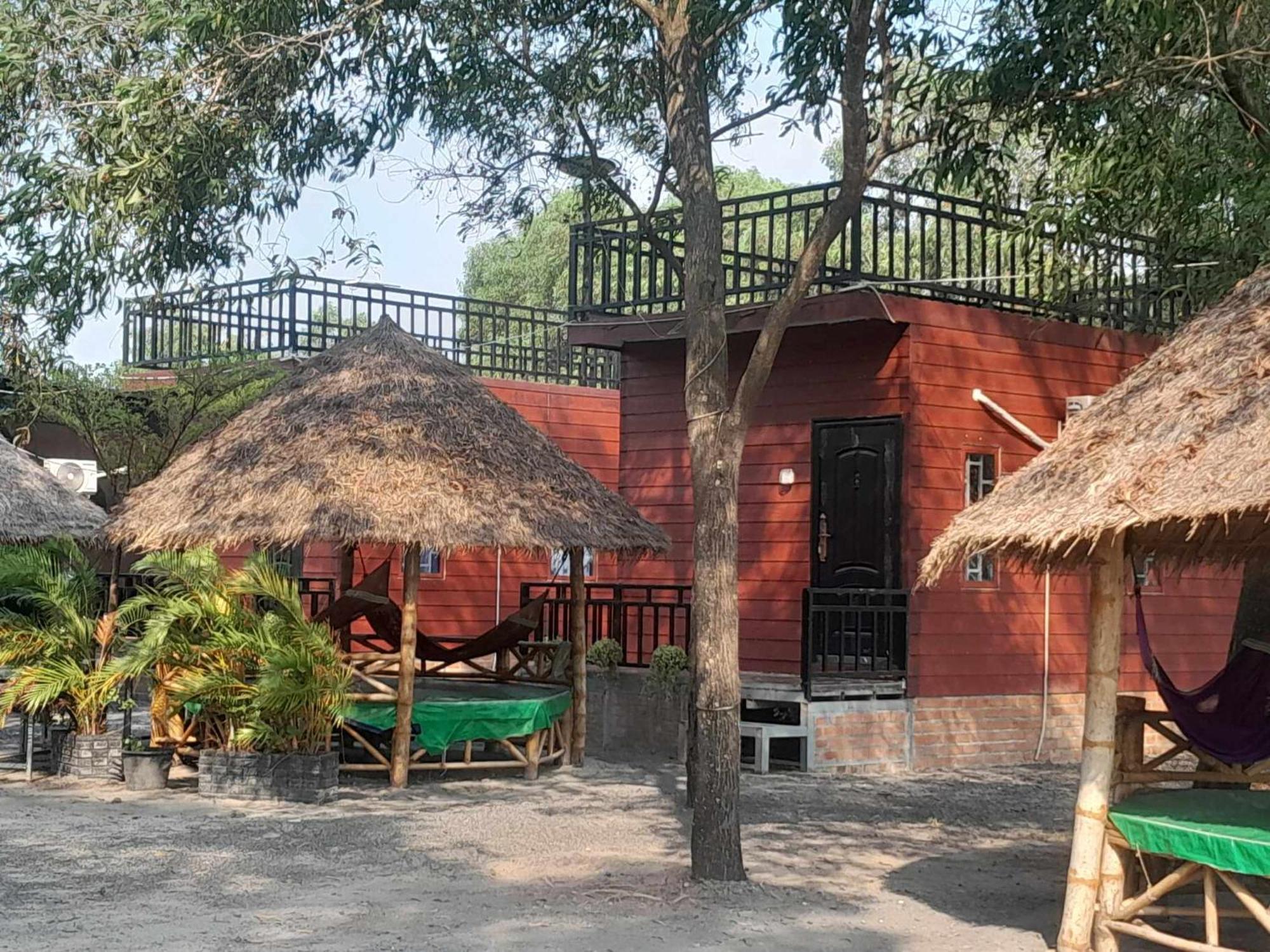 La Plage De Kampot By Lee & Hap Guest House מראה חיצוני תמונה